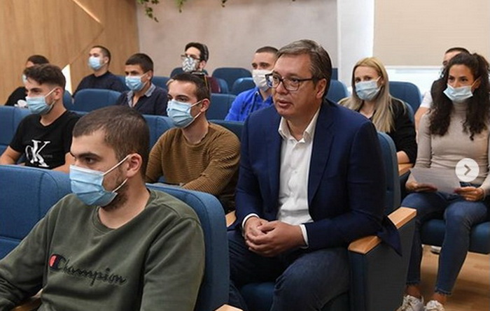 Vučić ponovo student: Danas na prijemu sa ostalim brucošima