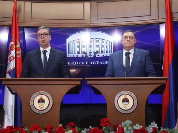Vučić zamolio Dodika da ne dolazi na Skupštinu Srbije