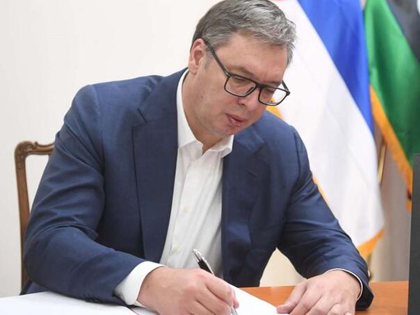 Vučić pozvao Srbe sa sjevera Kosova da izađu s inicijativom za izbore