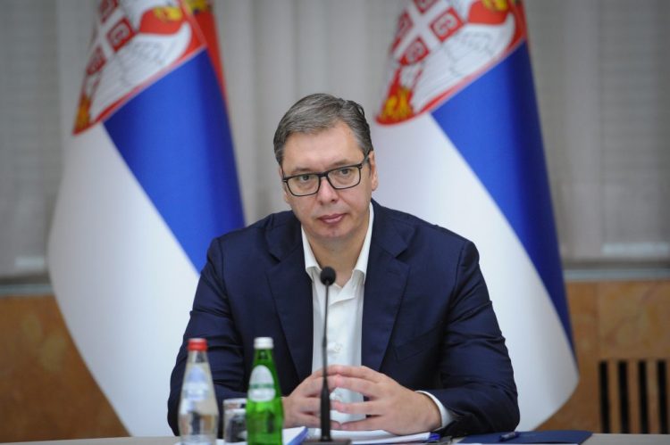 Vučić prvi put o gay članovima svoje porodice i saradnicima