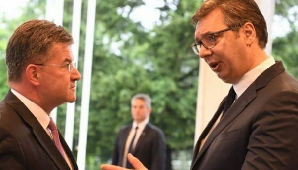 Vučić razgovarao s Lajčakom: Nastavak dijaloga moguć već u julu
