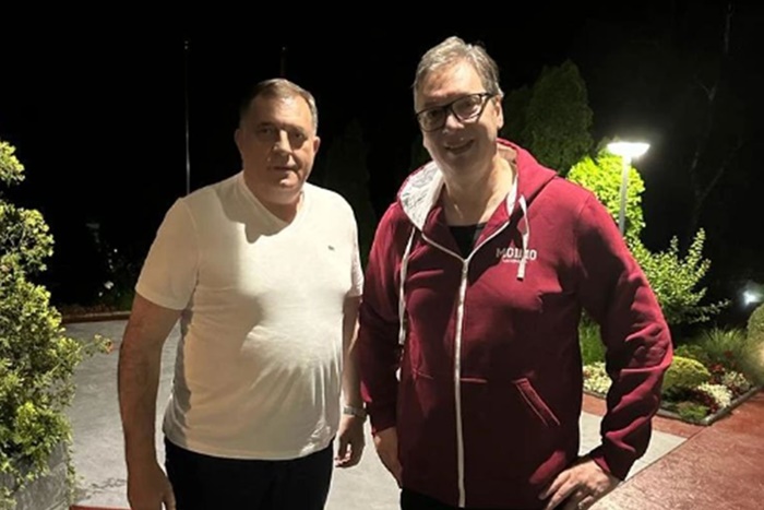 Vučić s Dodikom gleda utakmicu: Delija i grobar