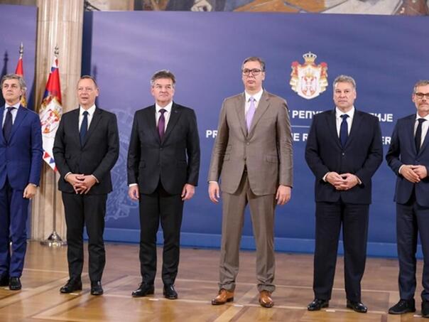 Vučić s predstavnicima Kvinte: Težak sastanak