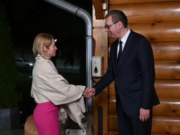Vučić s visokom predstavnicom EU: Zaštita Srba na Kosovu prioritet