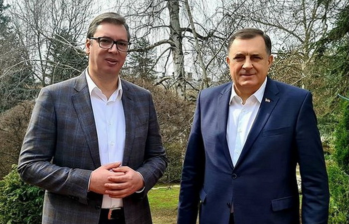 Vučić sa Dodikom: Mile ide u Tursku, ja u UAE i Bahrein