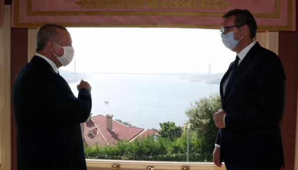 Vučić: Sa Erdoganom o trilaterali Srbije, Turske i BiH u Sarajevu