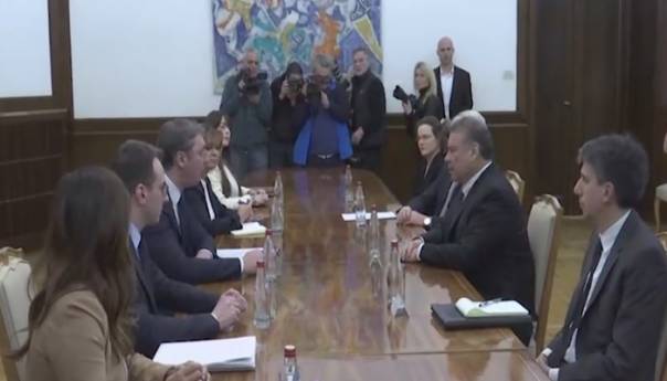 Vučić sa Eskobarom: Akcenat na potpunoj primjeni do sada potpisanih sporazuma