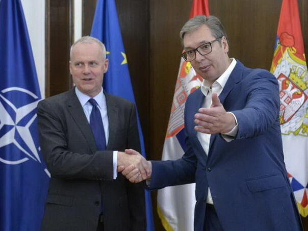 Vučić sa zvaničnikom NATO-a o situaciji u regiji: Srbija ostaje privržena vojnoj neutralnosti
