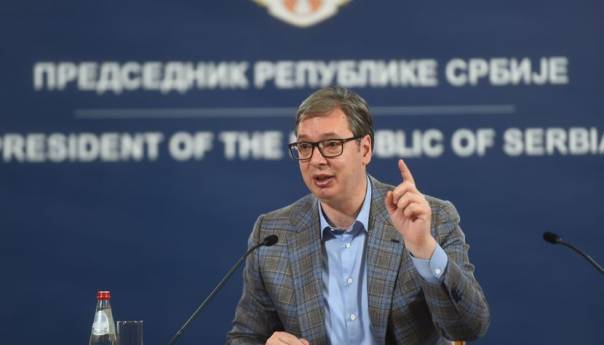 Vučić šalje zlosutne poruke: Naš opstanak je ugrožen