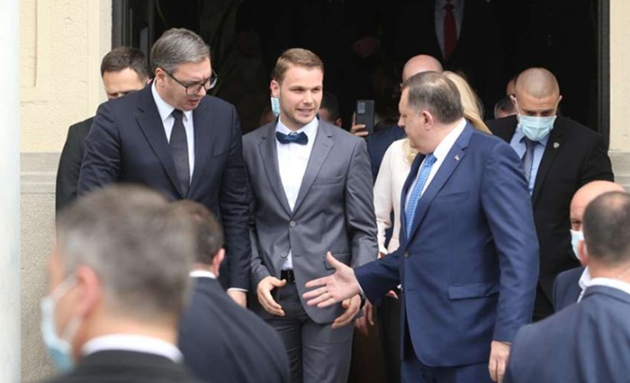 Vučić se sastao sa Dodikom i Stanivukovićem