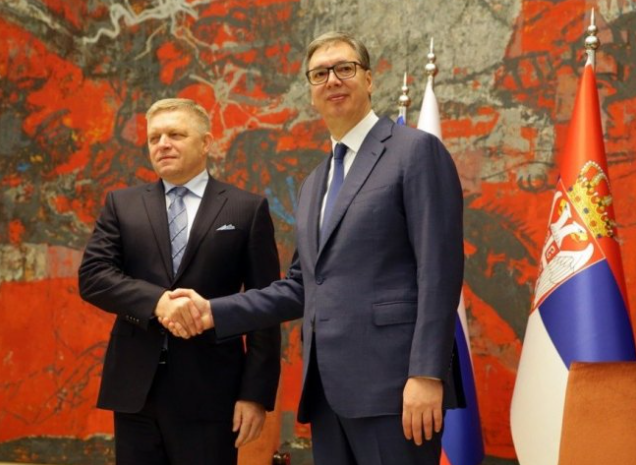 Vučić se sastao sa Ficom u Pekingu