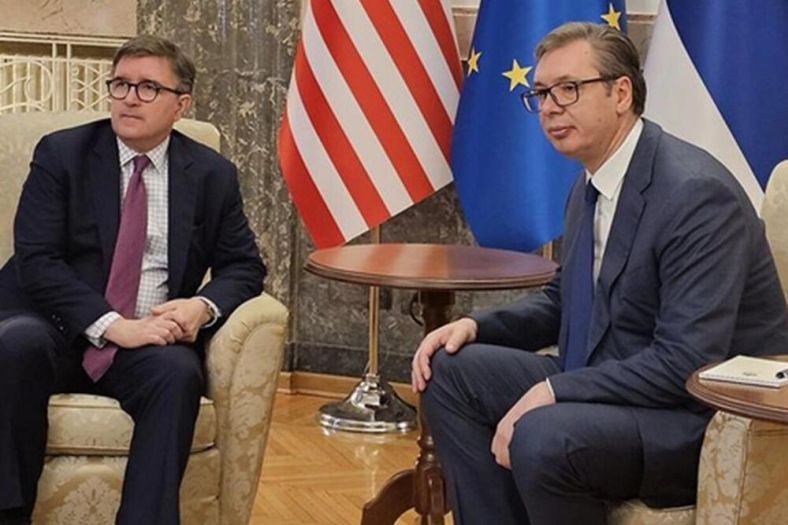 Vučić se sastao sa O'Brienom: Na stolu teške teme