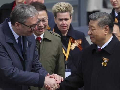 Vučić se sastao sa Xi Jinpingom u Moskvi