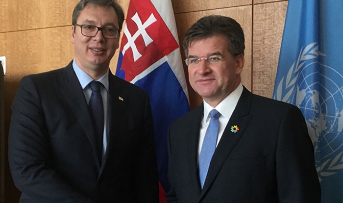 Vučić se u Briselu sastao sa Lajčakom