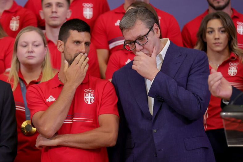 Vučić se "vadi": Naravno da navijam za Đokovića, razgovarali smo