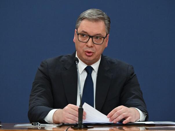 Vučić se vraća na dužnost 7. maja, uveče obraćanje građanima