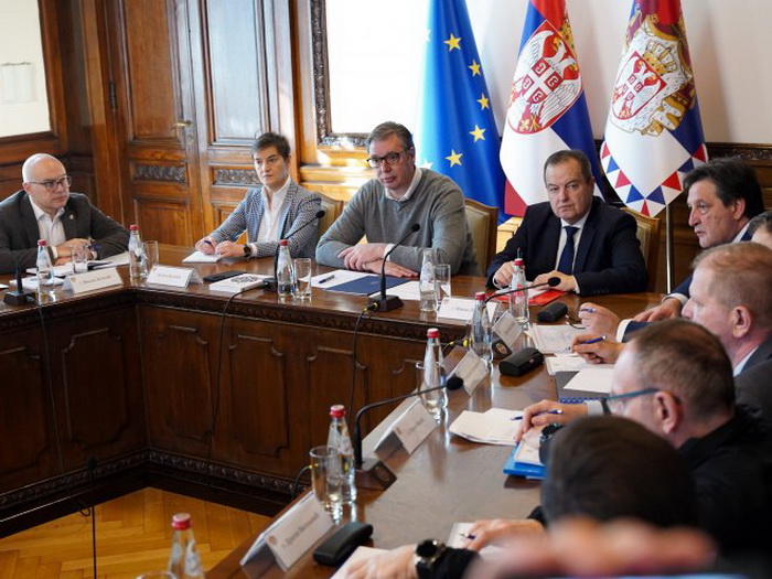 Vučić: Sigurnost građana Srbije prioritet, sačuvaćemo zemlju u složenim okolnostima