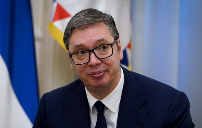 Vučić: Srbi na Kosovu na miran način da istraju u svojoj borbi