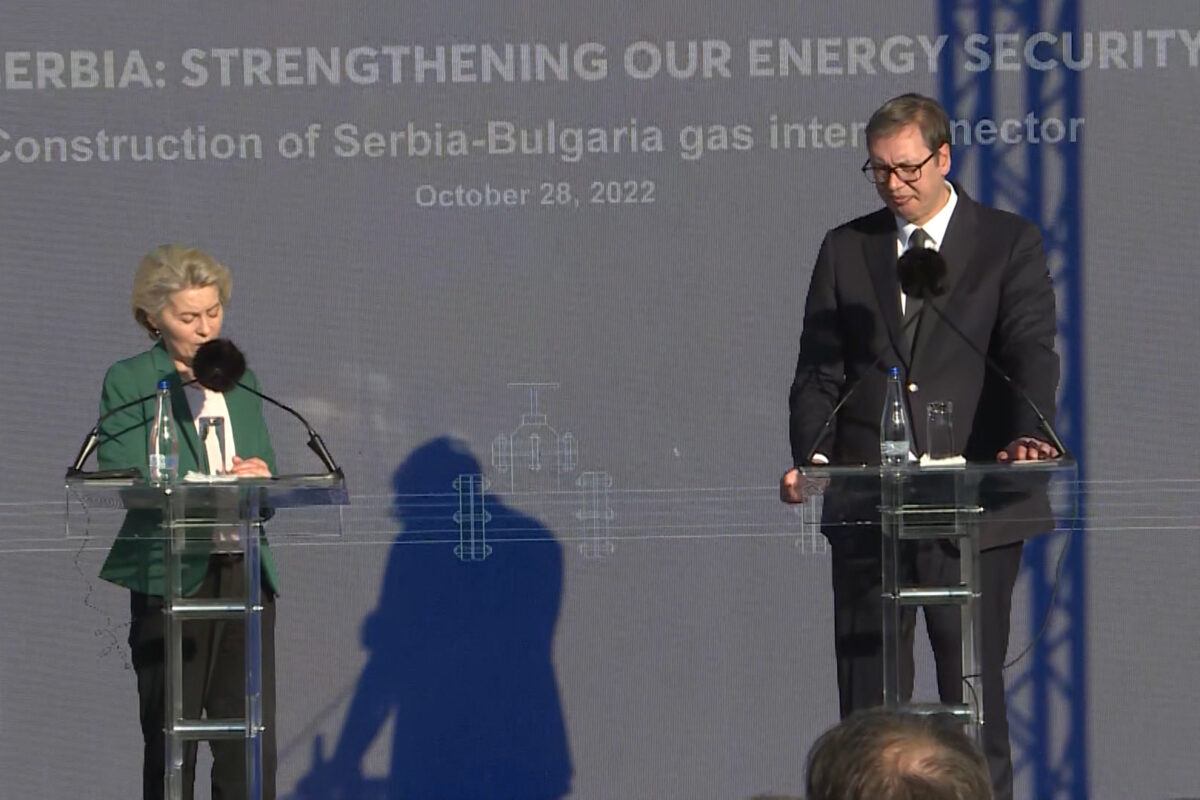 Vučić: Srbija nije kriva za dijalog s Prištinom, predsjednica EK uvjerena u rješenje oko tablica