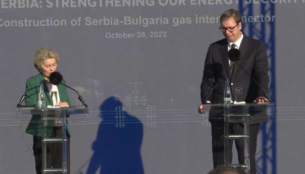 Vučić: Srbija nije kriva za dijalog s Prištinom, predsjednica EK uvjerena u rješenje oko tablica