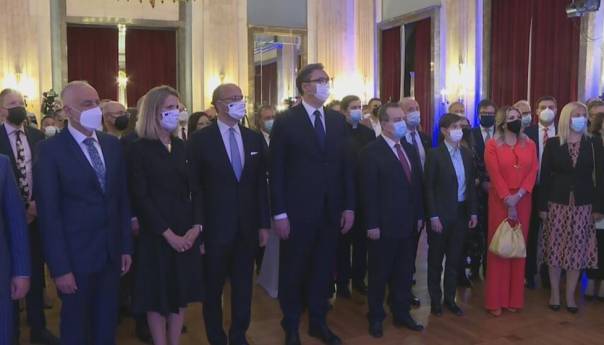 Vučić: Srbija želi da bude ravnopravni član EU