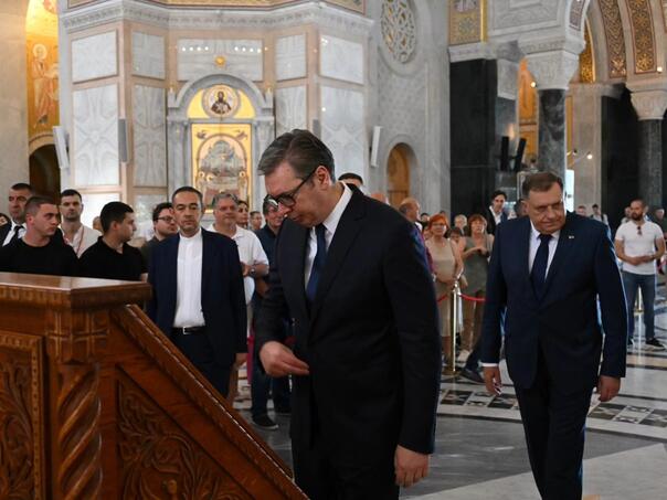Vučić: Srpski narod najviše želi mir i da u slozi živi sa svojim komšijama