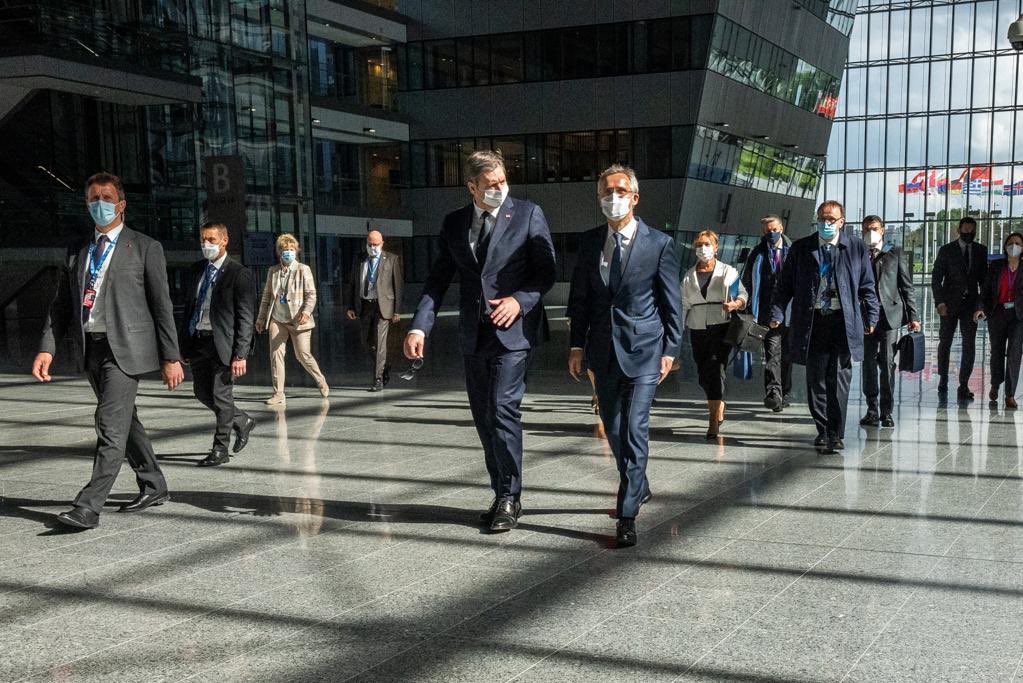 Vučić: Stoltenberg bio jasan - zadržati mir i stabilnost u regionu