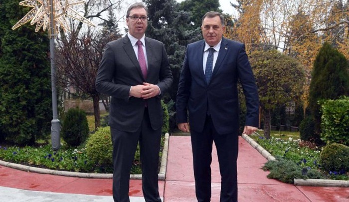 Vučić sutra Dodiku uručuje vakcine za RS