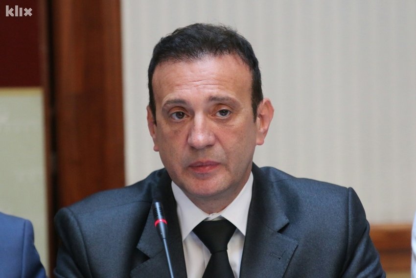 Vučić treba naučiti da entiteti nemaju suverenost 