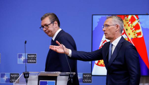 Vučić u Briselu: U teškoj smo poziciji, Srbi na Kosovu neće da trpe teror