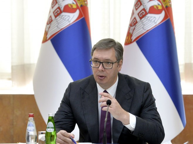 Vučić: U odbrani naroda i interesa Srbija ne želi da se sklanja
