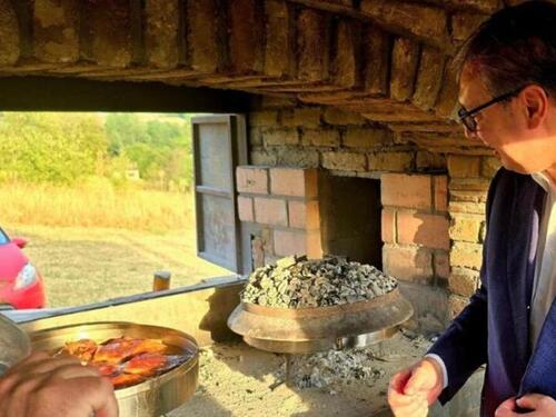 Vučić u Podrinju ugostio i pripremio večeru za predstavnike arapskih zemalja