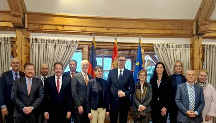 Vučić ugostio njemačke ambasadore iz regiona