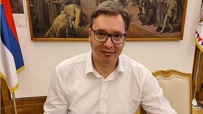 Vučić upisao fakultet, ostvaruje svoj dječački san