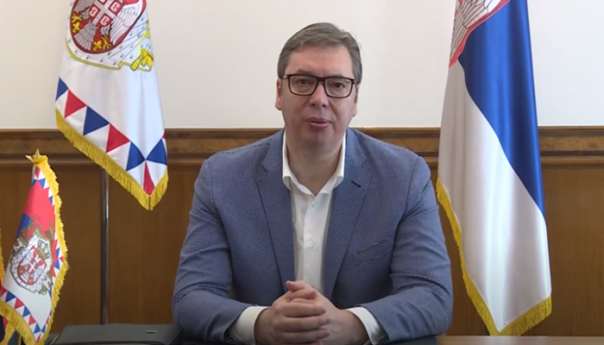 Vučić uputio poruku Kurtiju i Đukanoviću