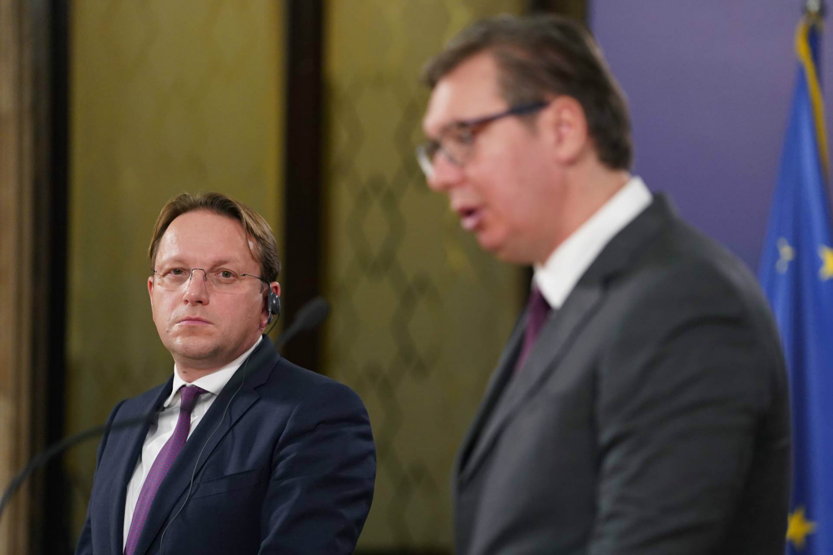 Vučić: Varhelyi me kritikovao