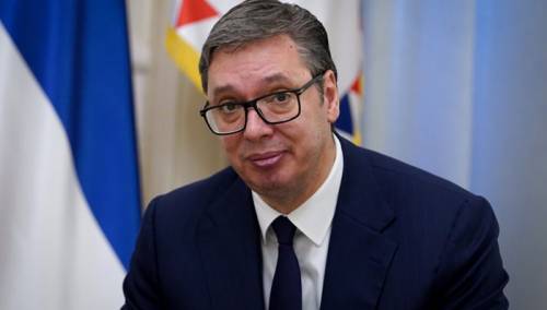 Vučić večeras obilazi vojsku i policiju zbog Kosova