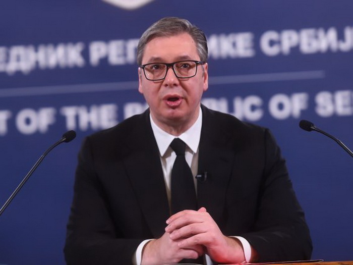 Vučić: Velike sile protivpravno naoružavaju Prištinu