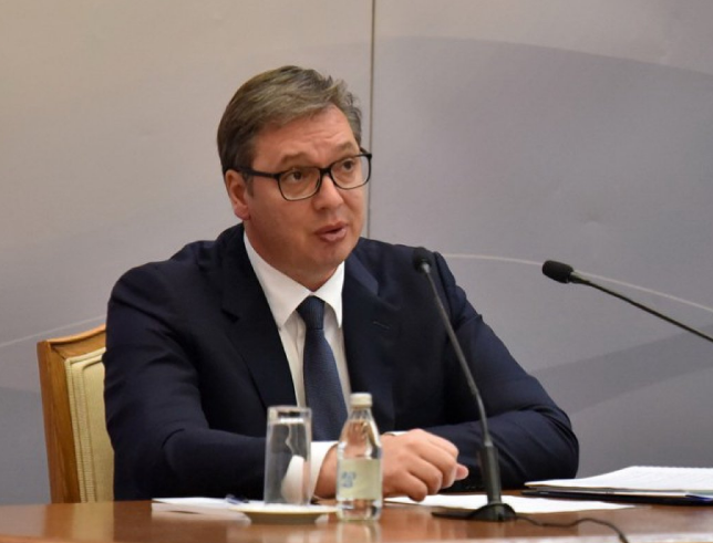 Vučić: Vojska neće ući na Kosovo, povući ćemo snage iz tog područja