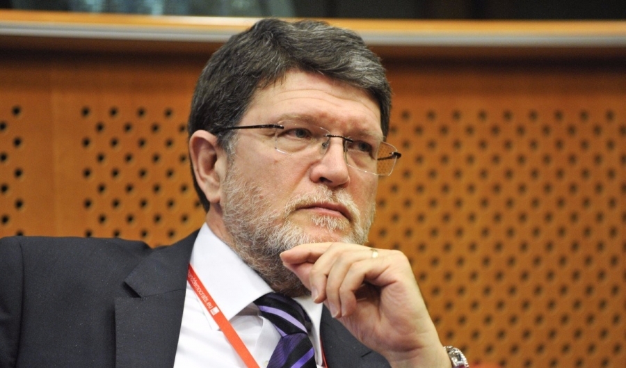 Vučić zbog poraza na Kosovu fokus prebacuje na Crnu Goru i BiH