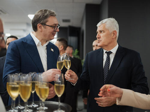 Vučića u Mostaru dočekali Čović i Krišto