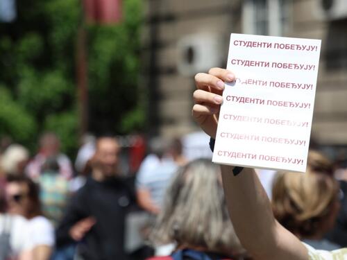 Vučićev SNS gubi prednost: Studenti preuzeli vodstvo u novom istraživanju