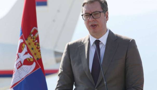 Vučićeva SNS prva predala izbornu listu za parlamentarne izbore
