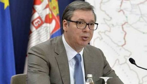 Vučiću se imidž svemogućeg vraća kao bumerang