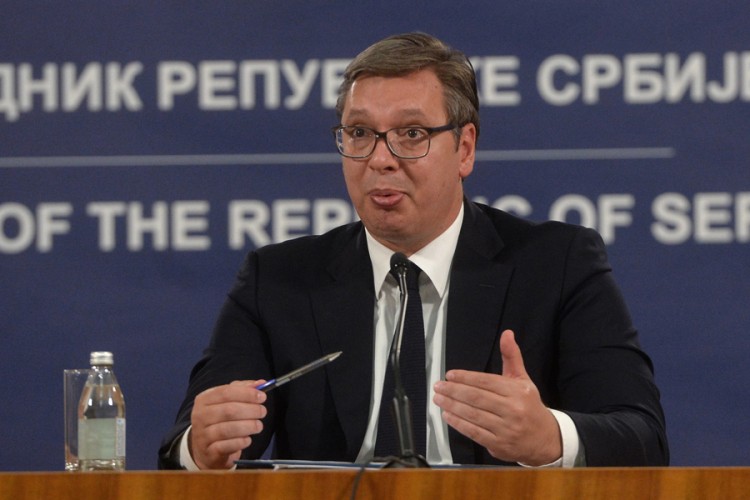 Vučiću upućene prijetnje smrću putem Facebooka