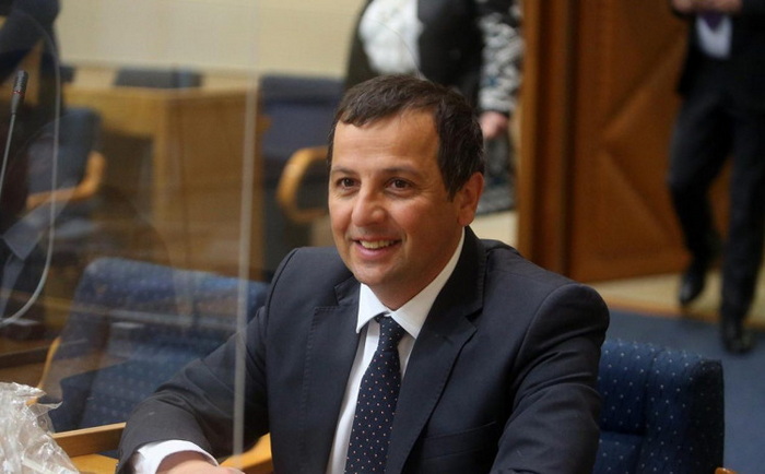 Vukanović ismijao vlast: Izgubili ste 130 miliona, rasturili ste Slovence