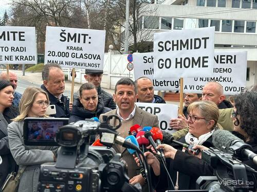 Vukanović pita Schmidta: Gdje su skeneri, prepao se Dodika!?