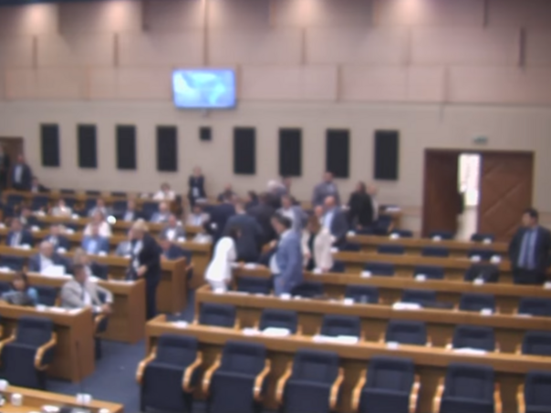 Vukanović ponovo udaljen iz NSRS, Stevandić mu poručio: Primitivac si