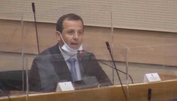 Vukanović traži ostavku Vlade RS: Dr. Mengele vam nije ravan