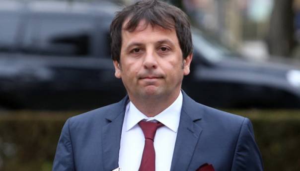 Vukanović: Vučić po direktivi Njemačke obuzdava Dodika
